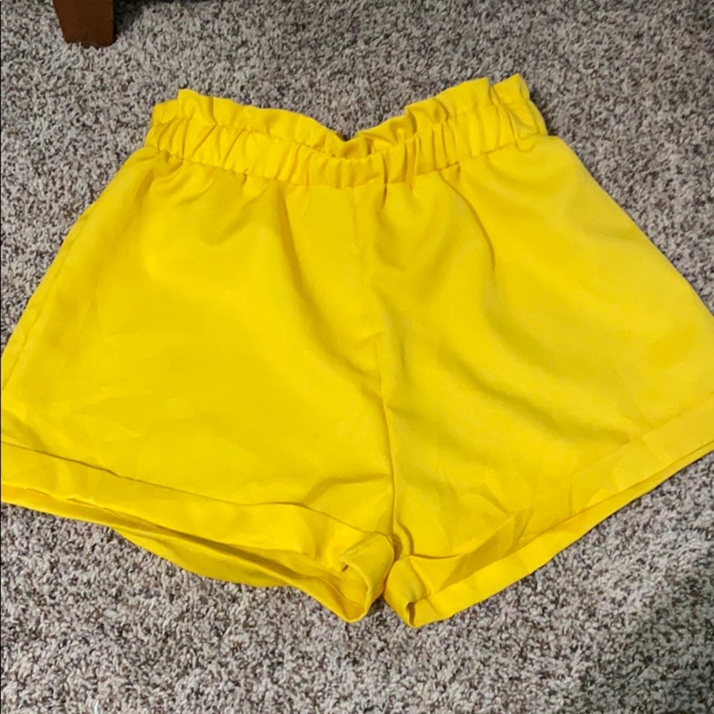ZAFUL bright yellow shorts
